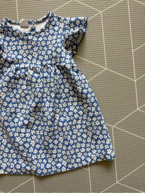 Zara|Baby girl/toddler Blue Ditsy floral Daisy print short sleeve Dress•••2-3T